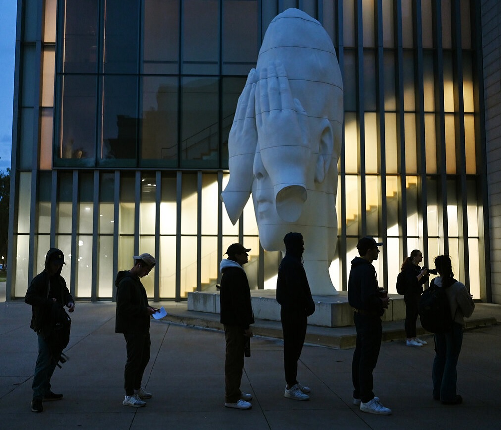 अमेरिका में आने लगे रुझान, फिलहाल हैरिस से ट्रंप आगे