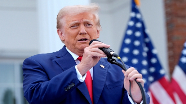 अमेरिकी राष्ट्रपति डोनाल्ड ट्रम्प ने अंतर्राष्ट्रीय आपराधिक न्यायालय (ICC) पर प्रतिबंध लगाने के लिए एक कार्यकारी आदेश पर हस्ताक्षर किए हैं