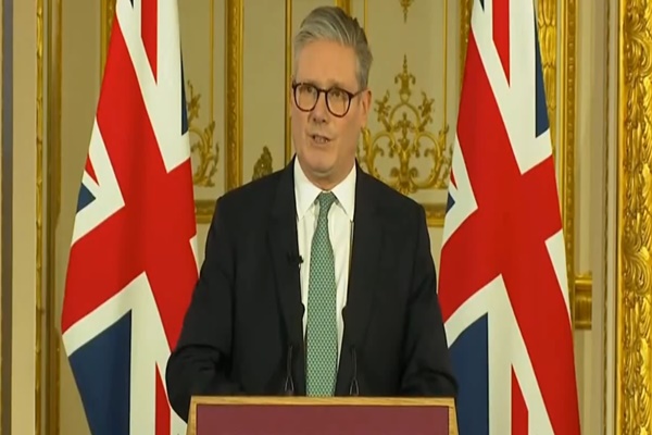 ब्रिटेन यूक्रेन को ज़मीन पर सेना और हवा में विमान भेजकर मदद देने को तैयार: ब्रिटिश प्रधानमंत्री स्टार्मर