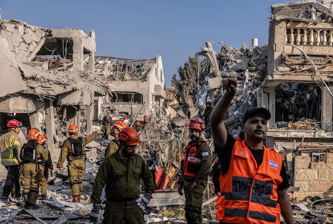 ईरान की मिसाइलों ने इजराइल में मचाई तबाही, नेतन्याहू की सेना फिर हमले को तैयार