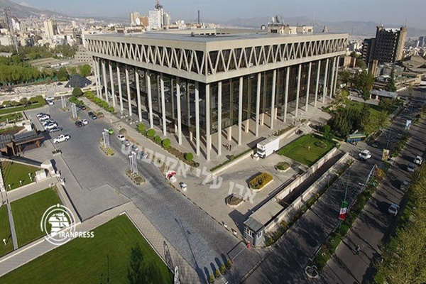 ईरान-इजरायल टकराव गहराया: IRIB पर हमला, खाड़ी देशों से कूटनीतिक हस्तक्षेप की अपील