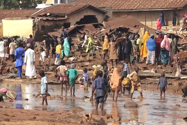 नाइजीरिया में भीषण बाढ़: 23 की मौत, 11 लापता, हजारों विस्थापित