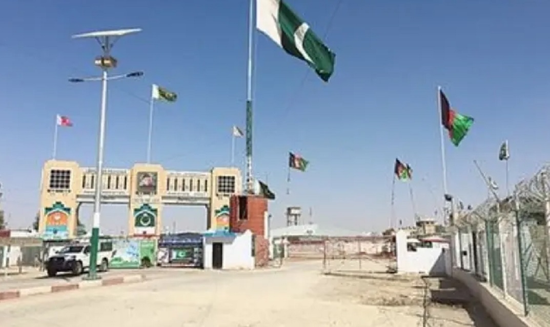 पाकिस्तान-अफगानिस्तान सीमा पर व्यापारिक गतिविधियां बंद, चमन क्रॉसिंग खोलने का दावा गलत
