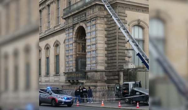 लूवर संग्रहालय से 102 मिलियन डॉलर के मुकुट रत्नों की चोरी के मामले में दो संदिग्ध गिरफ्तार