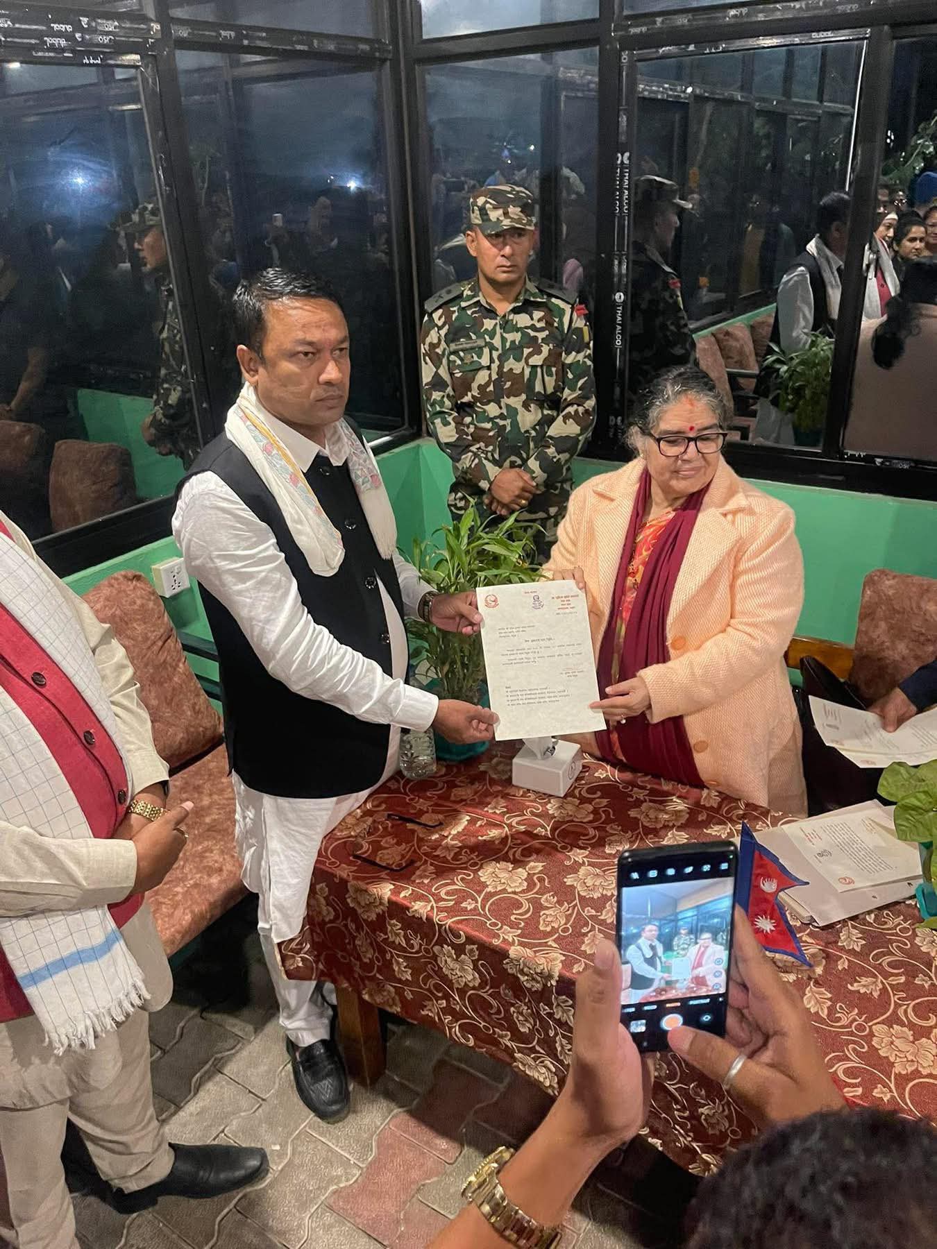 मधेश प्रदेश में सियासी भूचाल: होटल से सीएम नियुक्ति और शपथग्रहण पर हंगामा