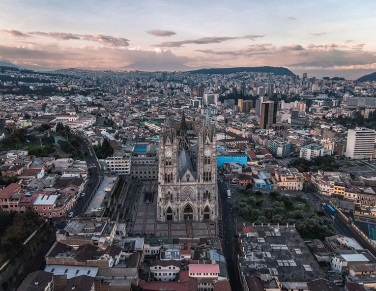 इक्वाडोर में सात लोगों की गोली मारकर हत्या