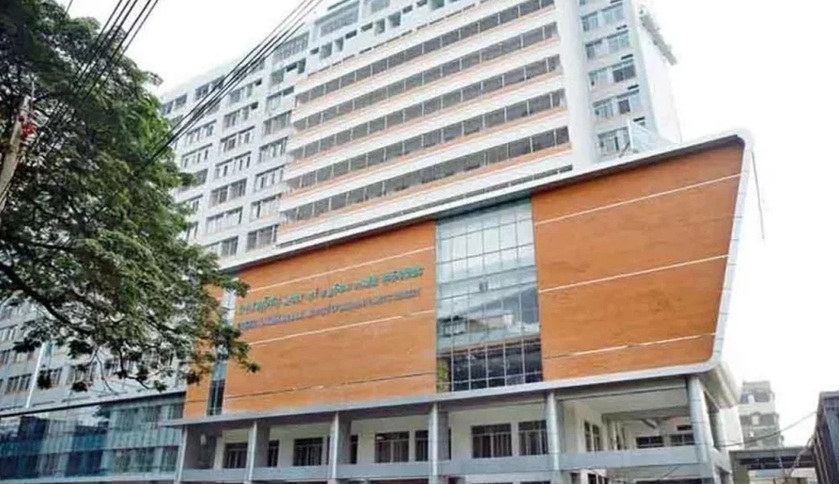 ढाका में रसोई गैस सिलेंडर में विस्फोट से लगी आग, 10 लोग झुलसे