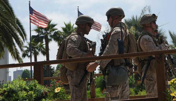 अमेरिकी केंद्रीय कमान ने यूएसएस त्रिपोली पर सवार 3,500 मरीन और नौसैनिकों को मध्य पूर्व में तैनात किया है।