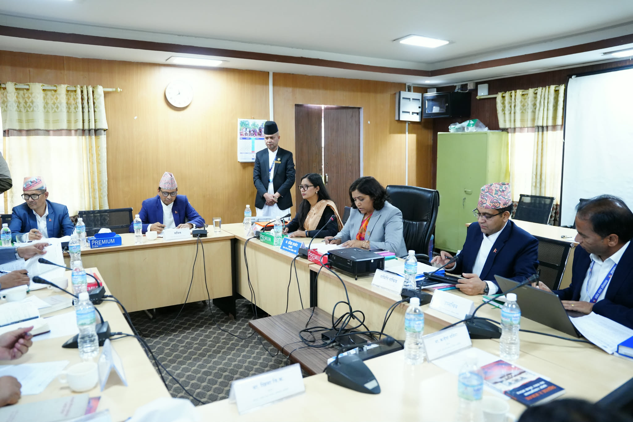  नेपालः विपक्षी दलों ने संसद की उपेक्षा करके अध्यादेश लाए जाने का विरोध किया