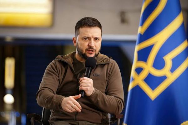 यूक्रेन में लंबी जद्दोजहद के बाद सेना में अनिवार्य भर्ती संबंधी विवादास्पद कानून को मिली मंजूरी