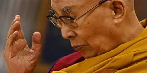 तिब्बती आध्यात्मिक गुरु दलाई लामा स्विट्जरलैंड पहुंचे, घुटने की सर्जरी के लिए आज अमेरिका होंगे रवाना