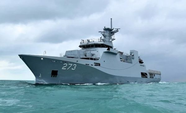 पाकिस्तान की नौसेना के बेड़े में छह सितंबर को दो युद्धपोत शामिल किए जाएंगे