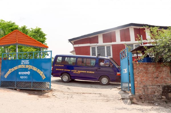 काठमांडू में होटल खरीद ऑनलाइन जुआ अड्डा चलाने के आरोप में 5 चीनी नागरिक गिरफ्तार