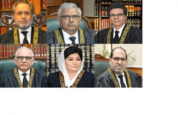  पाकिस्तान में छात्र संघ चुनाव पर प्रतिबंध को सुप्रीम कोर्ट में चुनौती, कानून मंत्रालय, उच्च शिक्षा आयोग, प्रांतीय सरकारों को नोटिस