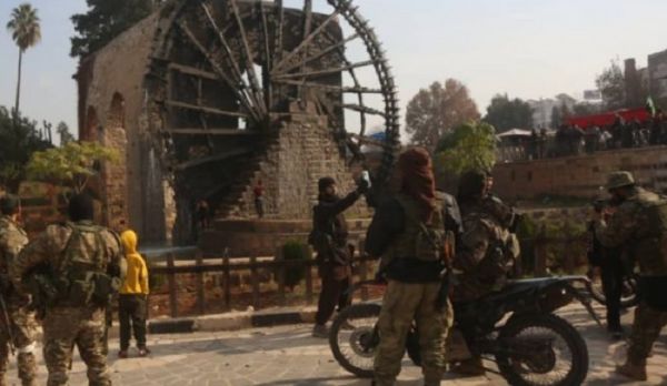 सीरिया में अपदस्थ राष्ट्रपति असद के समर्थकों की धरपकड़ तेज