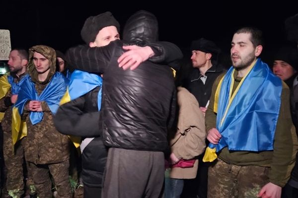 रूस, यूक्रेन ने सैकड़ों युद्धबंदियों की अदला-बदली की