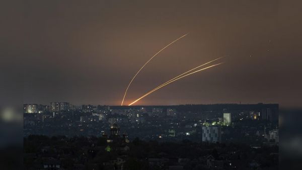 इजराइली वायु सेना ने यमन से प्रक्षेपित एक बैलिस्टिक मिसाइल को रोका