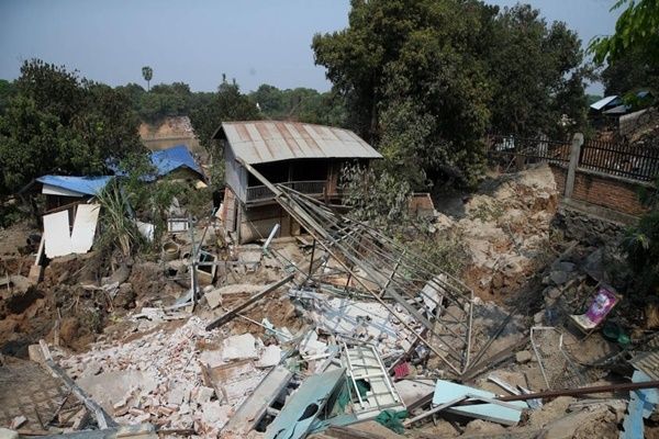 म्यांमार में भूकंप से मरने वालों की संख्या 3,400 के पार, भारी बारिश से राहत कार्य बाधित, बीमारी का खतरा बढ़ा