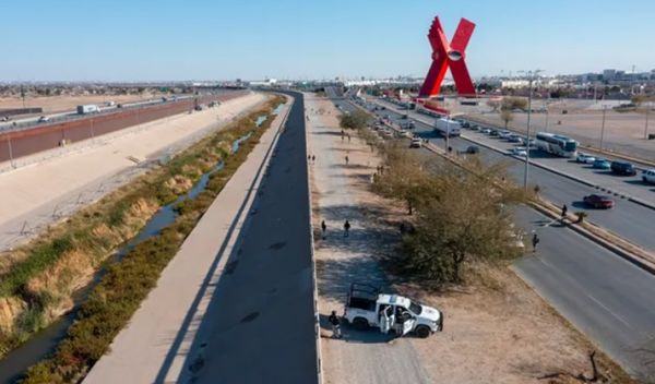   मेक्सिको में अपराध के खिलाफ जंग में पूर्व पुलिस अफसर इवान की हत्या