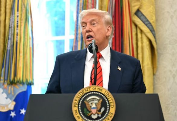  भारत-पाकिस्तान के तनाव पर नजर, चीन पर टैरिफ वापस नहीं होगा, ब्रिटेन से बड़ा व्यापार समझौता संभव