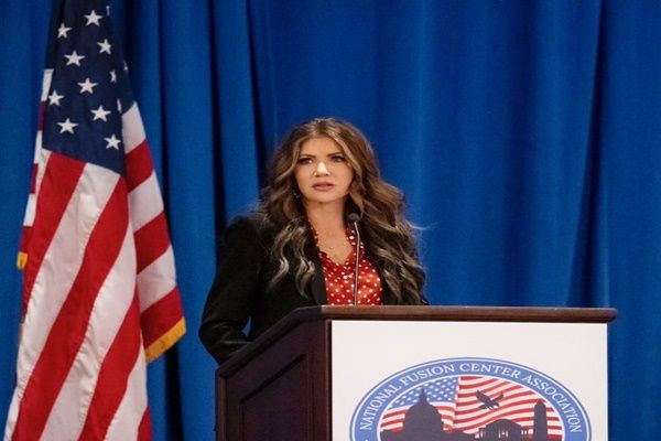 ट्रम्प प्रशासन ने हार्वर्ड विश्वविद्यालय के विदेशी छात्रों के नामांकन पर लगाया रोक