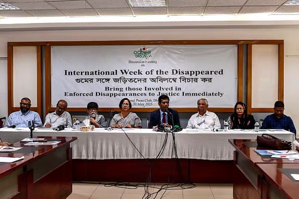 बांग्लादेश: पूर्व प्रधानमंत्री शेख हसीना पर मानवता विरोधी अपराधों को लेकर ICT में आरोप तय करने की तैयारी