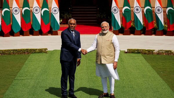 ब्रिटेन दौरा पूरा कर प्रधानमंत्री मोदी मालदीव के लिए रवाना, स्वतंत्रता दिवस समारोह में शामिल होंगे