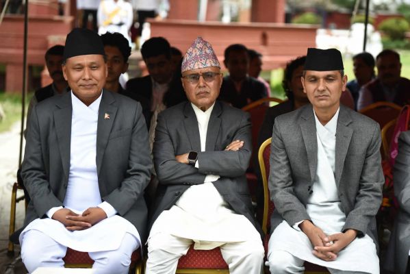  सुशीला कार्की की अंतरिम सरकार में तीन मंत्री शामिल हुए, राष्ट्रपति ने दिलाई शपथ