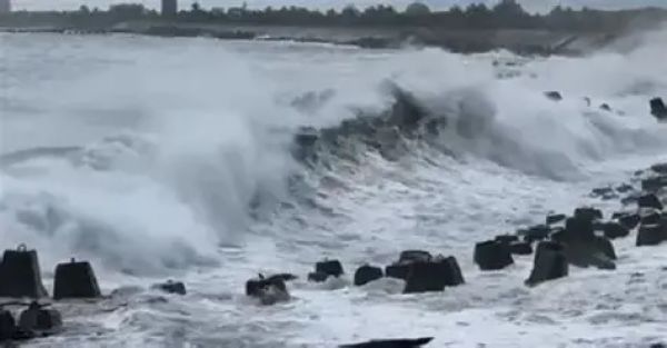 चक्रवाती तूफान रागासा ने किया चीन और ताइवान का रुख