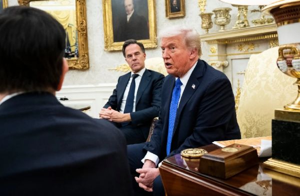 अमेरिका ने रूस की बड़ी तेल कंपनियों रोसनेफ्ट और लुकोइल पर प्रतिबंध लगाए