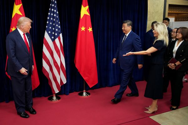 ट्रम्प और शी जिनपिंग की वार्ता से अमेरिका-चीन व्यापार संबंधों में सुधार की उम्मीद