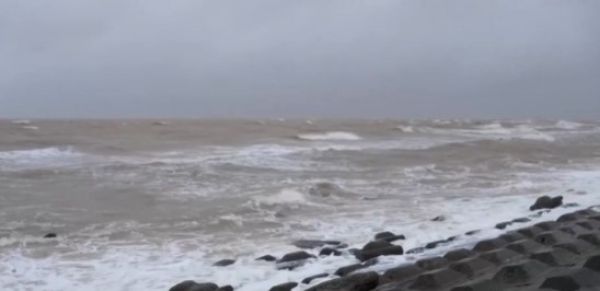  फिलीपींस में तबाही मचाने के बाद तूफ़ान ‘कालमेगी’ वियतनाम में दाख़िल, तेज़ हवाओं और मूसलाधार बारिश से जनजीवन प्रभावित