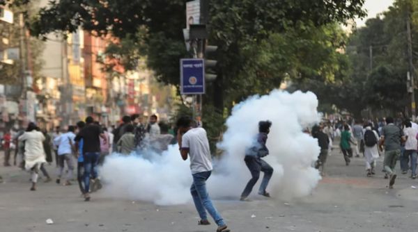 बांग्लादेश में 'हसीना पर फैसले' के बाद अशांति, ढाका में बड़े पैमाने पर हिंसा, सेना तैनात