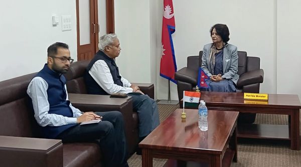 भारतीय राजदूत से मिलीं नेपाल की स्वास्थ्य मंत्री, स्वास्थ्य सहयोग पर हुई गहन चर्चा