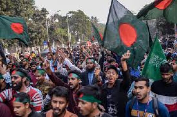   बांग्लादेश में छात्रों की अगुवाई वाले संगठन में गहरा अंतर्विरोध, जमात से गठबंधन के सवाल पर इस्तीफे