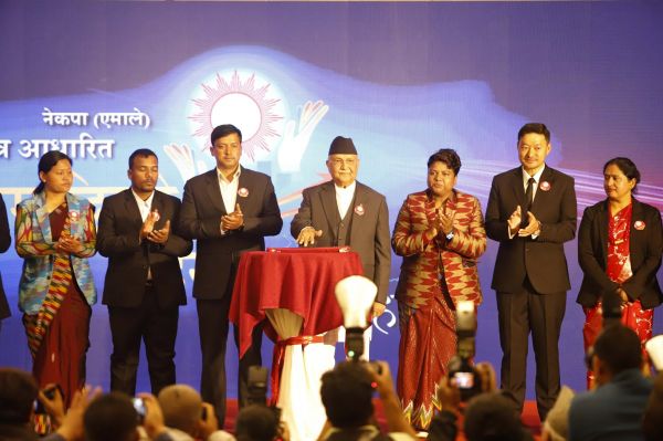 ओली ने चुनाव को देश बनाने और देश जलाने के बीच का जनमत संग्रह बताया