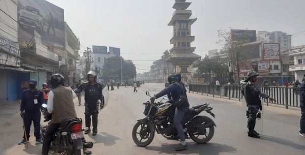 नेपाल के बीरगंज में कर्फ्यू हटा, निषेधाज्ञा के चलते सभा, सम्मेलन, जुलूस, प्रदर्शन पर रोक