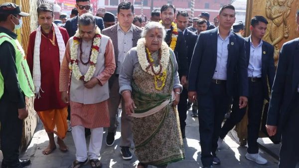 सुशीला कार्की ने पशुपतिनाथ मंदिर में किया रुद्राभिषेक