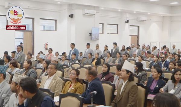 नेपाल प्रतिनिधि सभा की पहली बैठक में ही हंगामा, ओली की गिरफ्तारी का विरोध