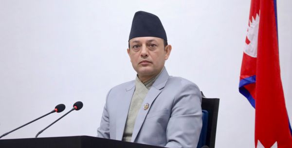 गलत लेन में गाड़ी चलाने पर नेपाल के स्पीकर की तीन गाड़ियों का कटा ट्रैफिक चालान