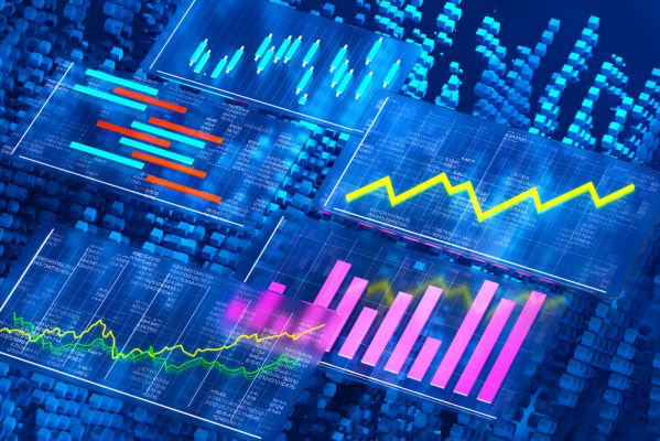 ब्रेंट क्रूड ऑयल के चार साल के उच्चतम स्तर पर पहुंचने से वैश्विक एशियाई शेयर बाजार में गिरावट आई; केंद्रीय बैंकों के सख्त रुख के कारण बॉन्ड बाजार बुरी तरह प्रभावित हुआ।