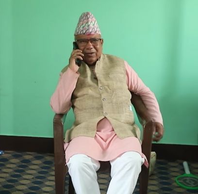 नेपाल के पूर्व प्रधानमंत्री माधव कुमार रूस रवाना
