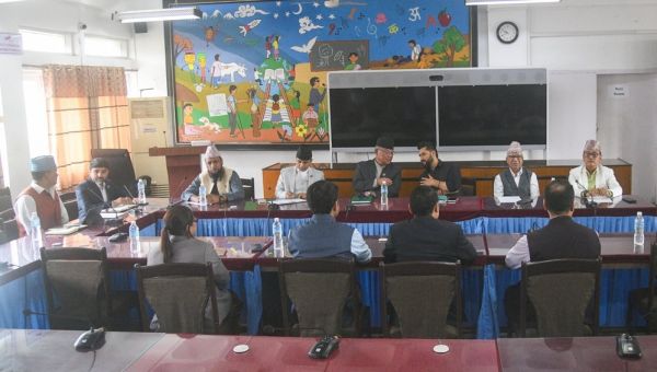 सत्तारूढ़ दल के अध्यक्ष के आह्वान पर सर्वदलीय बैठक से विपक्ष के शीर्ष नेताओं की अनुपस्थिति
