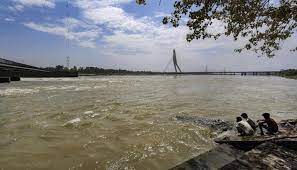 Delhi: Yamuna flowing above danger mark; evacuation begins