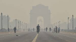 दिल्ली-एनसीआर में हवा की गुणवत्ता में गिरावट जारी, एक्यूआई 472 पर पहुंचा