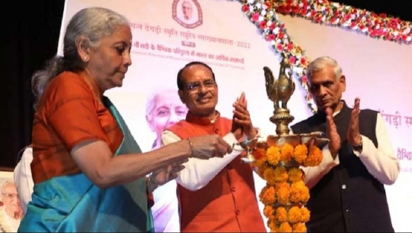 स्व-रोजगार, उद्यमिता भारत के डीएनए में है : वित्त मंत्री सीतारमण