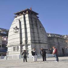 बीकेटीसी अध्यक्ष ने जोशीमठ आपदा प्रभावित क्षेत्रों का भ्रमण कर प्रभावितों से की मुलाकात