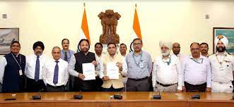 पनडुब्बी सिंधुकीर्ति की फिर 934 करोड़ रुपये से होगी मरम्मत, एचएसएल से करार