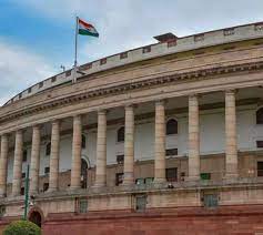  राहुल के बयान पर सत्ता पक्ष हमलावर, हंगामें के चलते संसद के दोनों सदनों की कार्यवाही स्थगित