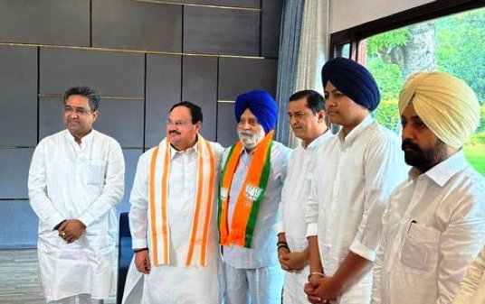 पंजाब विधानसभा के पूर्व अध्यक्ष चरणजीत सिंह अटवाल भाजपा में हुए शामिल